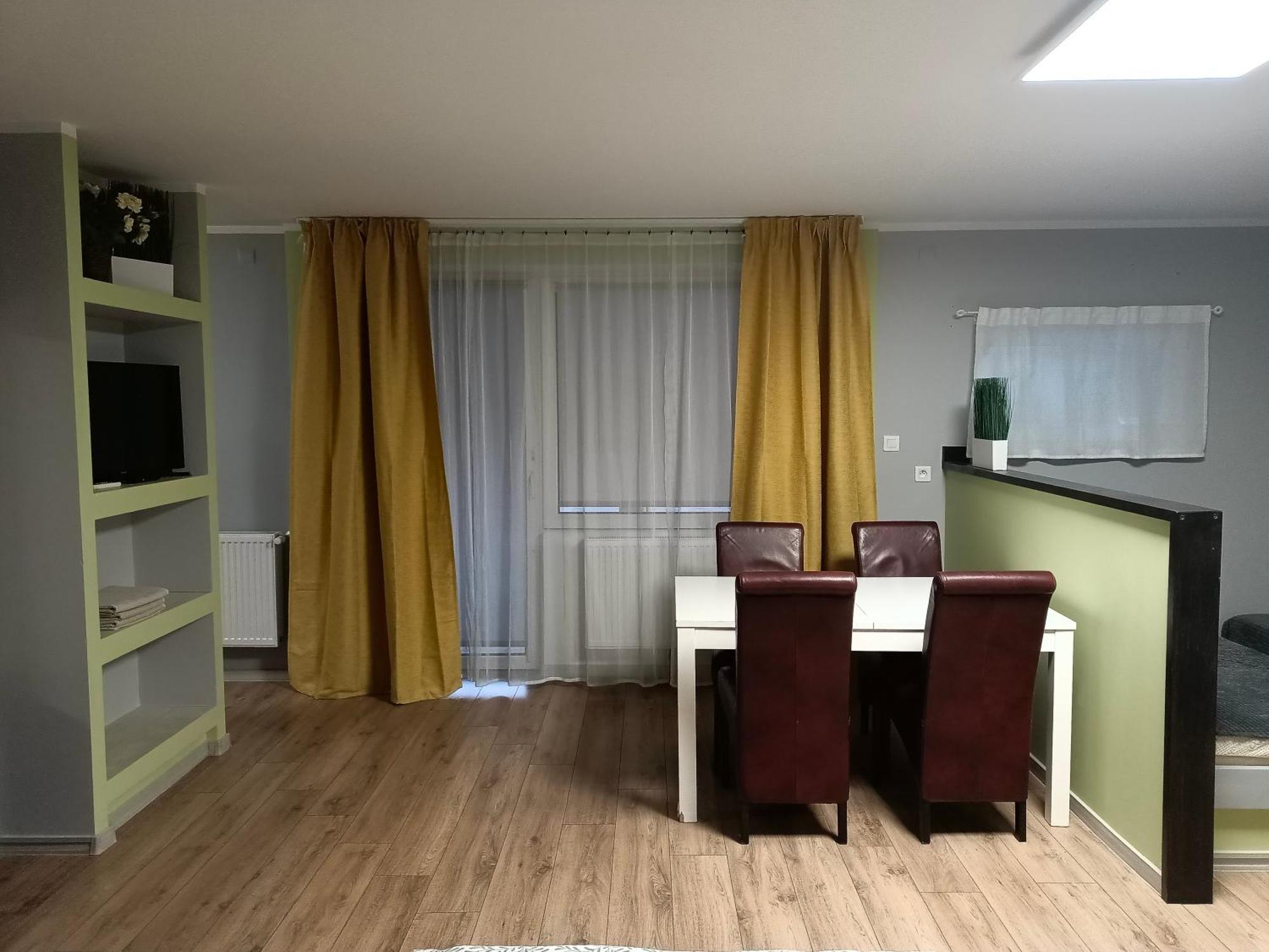Letnia Oaza "Forsycja" Villa Sobienie Jeziory Luaran gambar